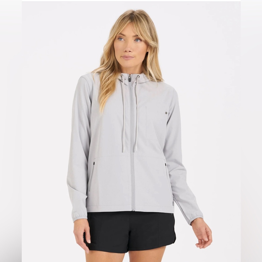 Outdoor trainer shell